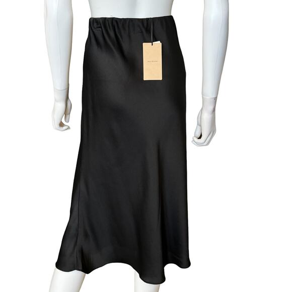 New ~ HALOGEN ~ Black Elastic Waist Midi Skirt Size M - Picture 3 of 4